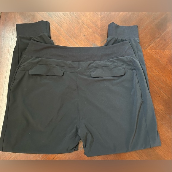 Athleta Classic Black Active Pants size 16 - Picture 7 of 8
